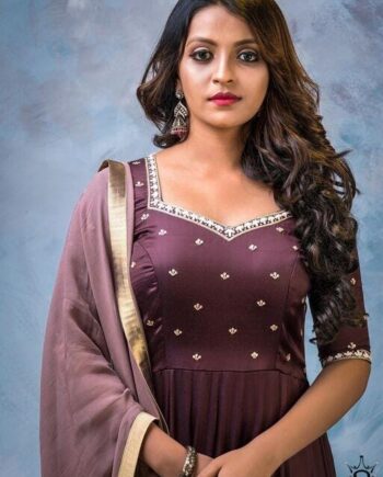 Classy Fashionable Women Gowns
