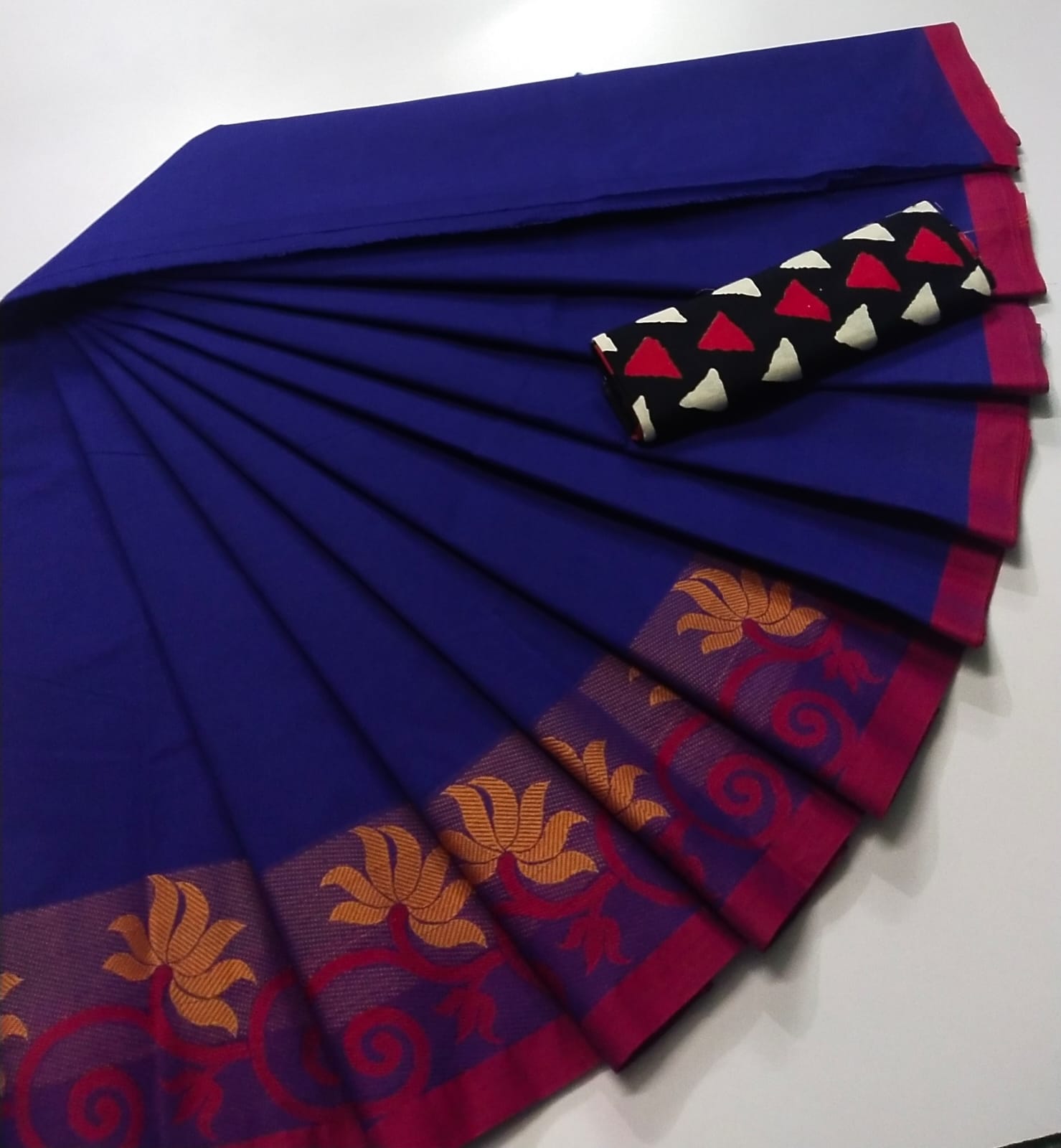 High Quality Chettinad Fancy Border Pure Cotton Plain Saree SELLERS STORE High Quality Chettinad Fancy Border Pure Cotton Plain Saree