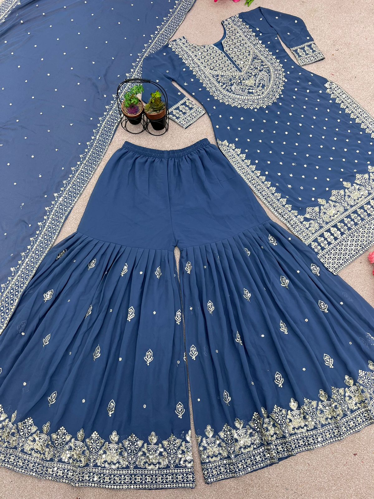 Beautiful Gharara And Dupatta Set Fully Stitched SELLERS STORE Beautiful Gharara And Dupatta Set Fully Stitched