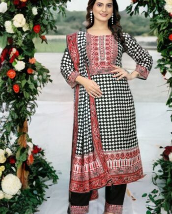 Maslin Fabric Kurti Suit Set with 3 Duppattas