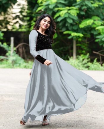 Maxi dress with embroidery Velvet sequence sleeve