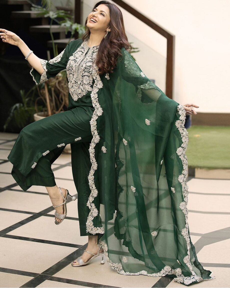 Muslin Top, Dupatta & Bottom Set
