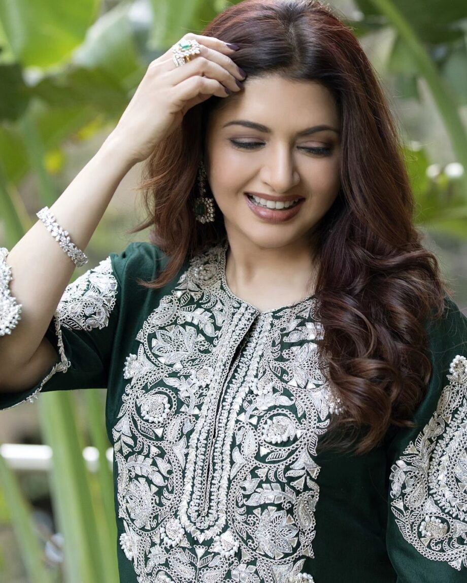 Muslin Top, Dupatta & Bottom Set