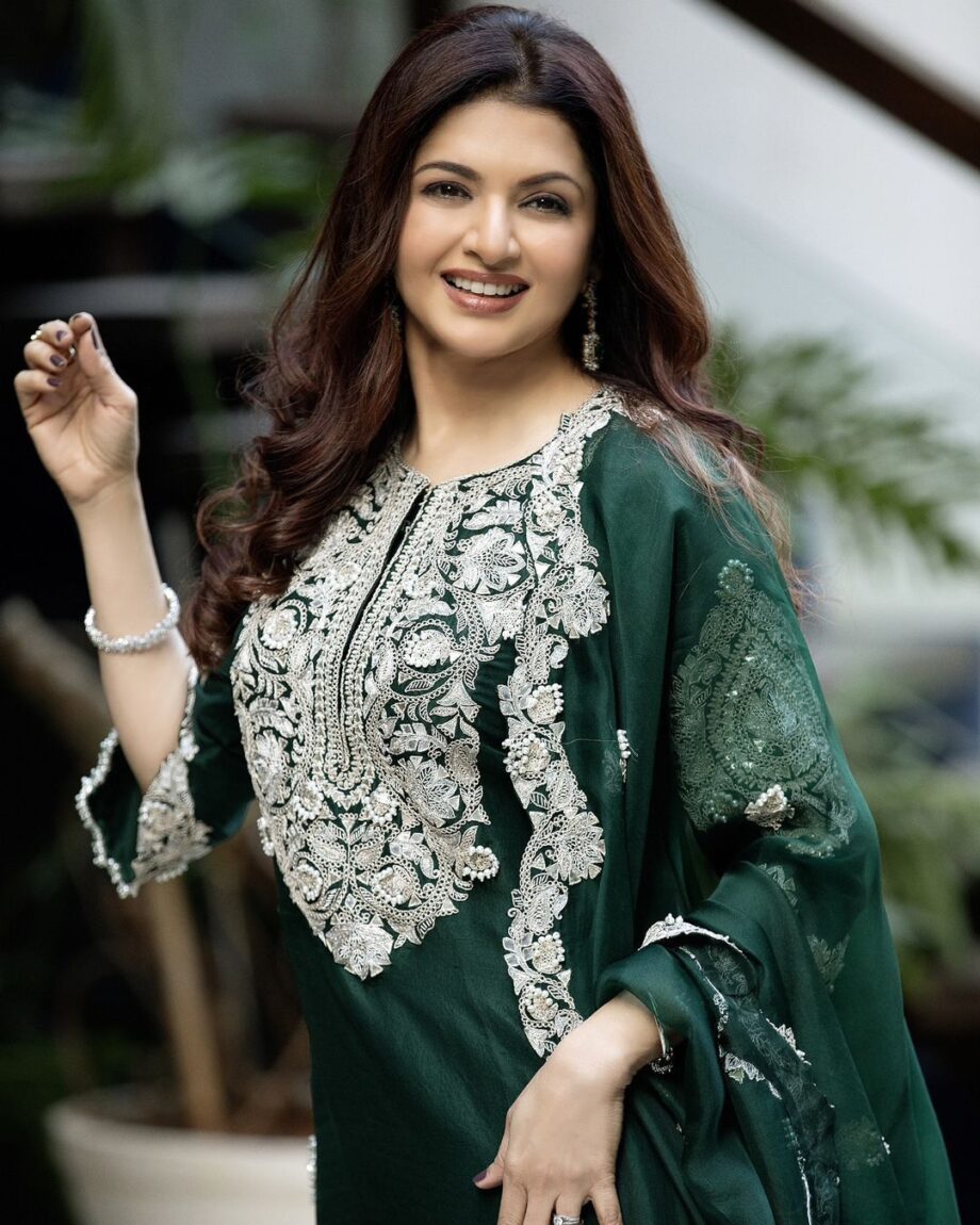 Muslin Top, Dupatta & Bottom Set