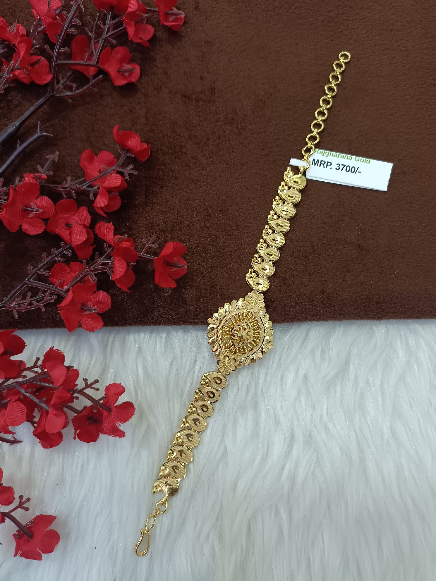 Kada & Bracelet Designs That Look Like 22K Gold SELLERS STORE Kada & Bracelet Designs That Look Like 22K Gold