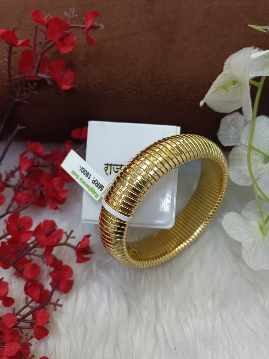 Simple & Elegant Gold Plated Kada for Daily Use