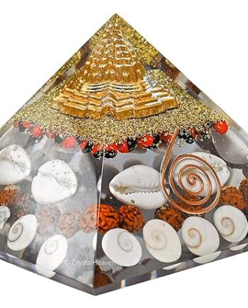 Golden Lakshmi Money Magnet Pyramid – Shree Yantra, Rudraksha, Gomti Chakra & White Kaudi for Wealth & Prosperity